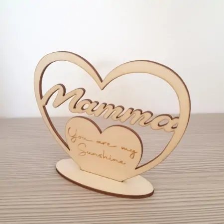 Decorazione in legno a forma di Cuore con dedica alla Mamma