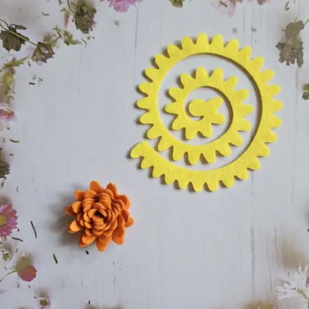 Rolled Flower Mod. 3
