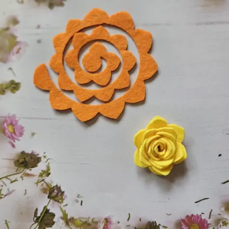 Rolled Flower Mod. 6