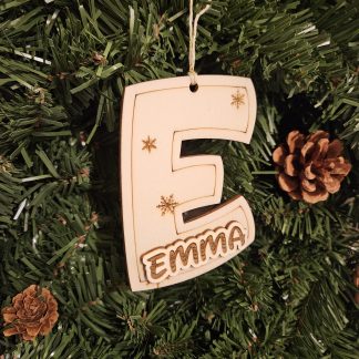 Pallina di Natale in Legno Lettera con nome in rilievo Addobbi Albero di Natale, Personalizzabile 