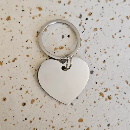 Portachiavi in Acciaio Cuore Personalizzabile