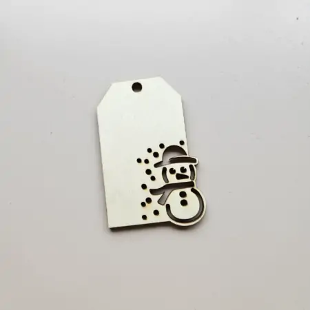Tag in legno Modello Pupazzo di Neve