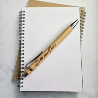 Penna in Bamboo con incisione Laurea