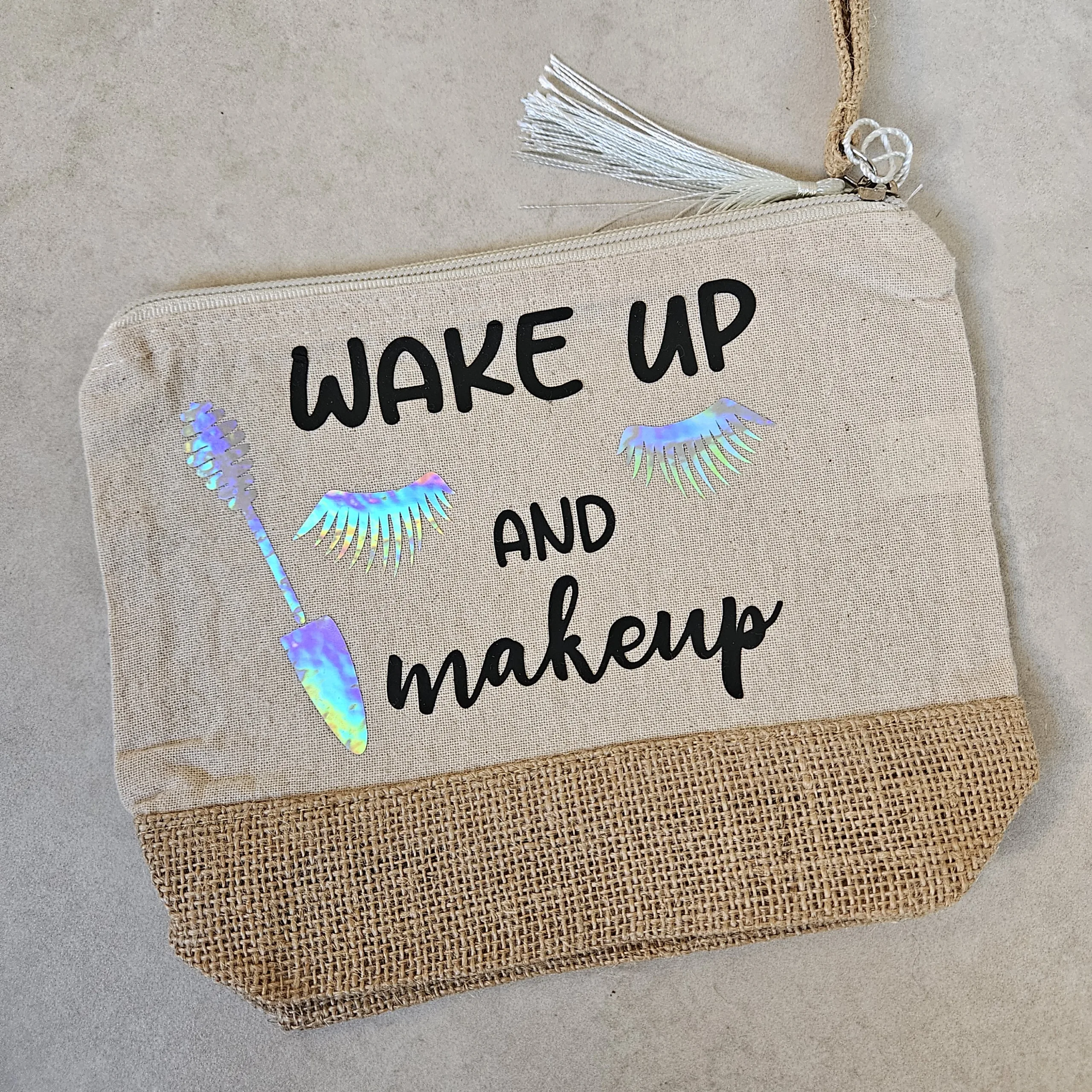 Pochette personalizzata "Wake Up and Make UP"