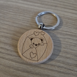 Portachiavi in Legno di Faggio rotondo "Orsetto Lettera Cuoricini"