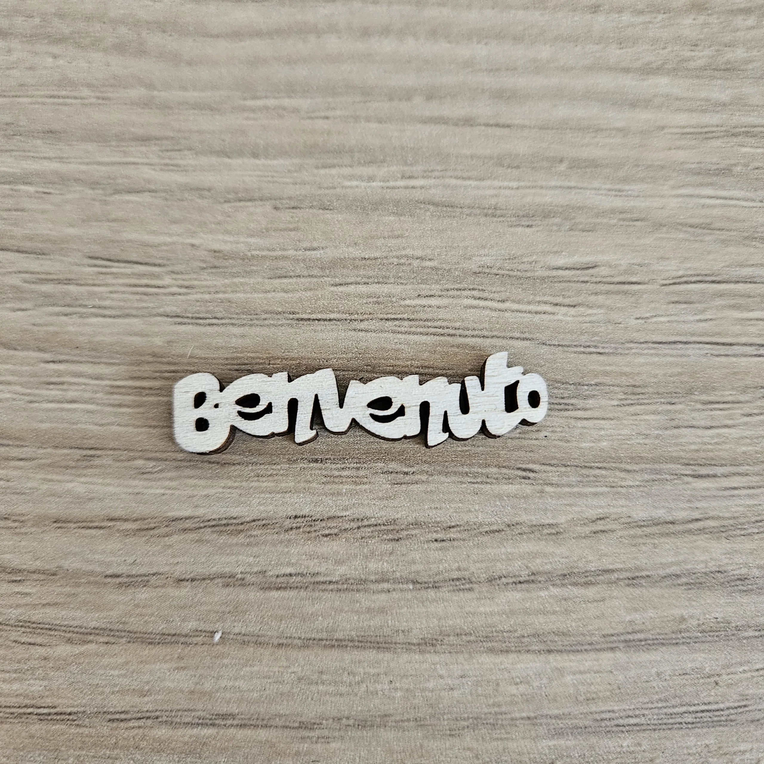 Sagoma in legno Scritta Benvenuto
